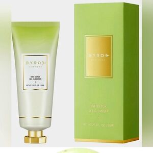 BYROE Kiwi Detox Gel Cleanser